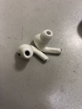 01-200215323: Apple airpods pro