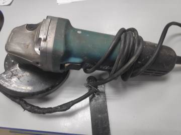 01-200250466: Makita 9558hn