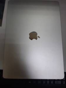 01-200304517: Apple macbook air 15" m2 2023