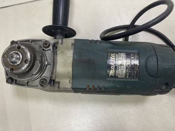 01-200305990: Makita ga9020