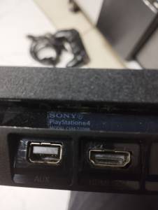 01-200168595: Sony playstation 4 slim 1tb