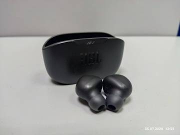 01-200203900: Jbl wave buds