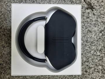 01-200297702: Apple airpods max