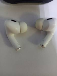 01-200278026: Apple airpods pro 2nd generation