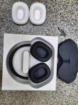 01-200297702: Apple airpods max