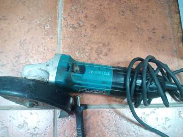 01-200275061: Makita ga5030