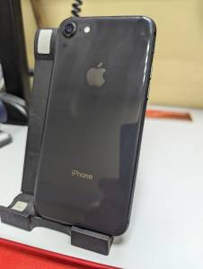 01-200120932: Apple iphone 8 64gb