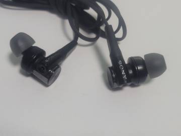 01-200157229: Sony mdr-xb50bs