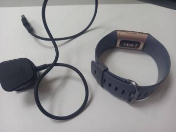 01-200248486: Fitbit charge 3/graphite fb409gmbk