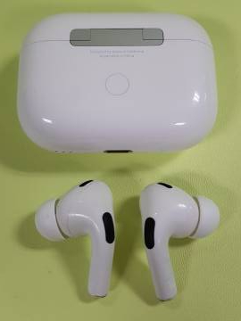 01-200081945: Apple airpods pro 2nd generation
