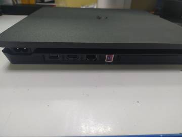 01-200132333: Sony playstation 4 500gb