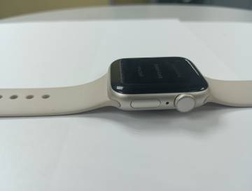 01-200242664: Apple watch se 2 gps 40mm aluminum case with sport