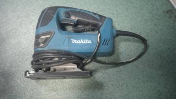 01-200295743: Makita 4350fct