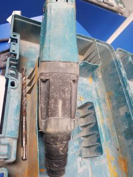 01-200072293: Makita hr 2470