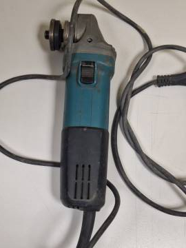 01-200244848: Makita 9558hn