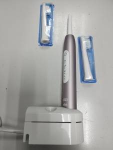 01-200031004: Oral-B pulsonic slim luxe 4500