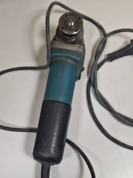 01-200244848: Makita 9558hn