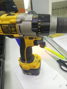 01-200263698: Dewalt dcd940