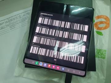 01-200306445: Samsung galaxy fold5 12/256gb