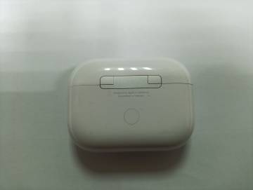 01-200307095: Apple airpods pro 2nd generation with magsafe charging case usb-c