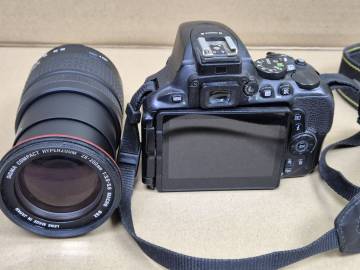01-200097965: Nikon d5600 sigma af 28-200 mm f/3.5-5.6 asp