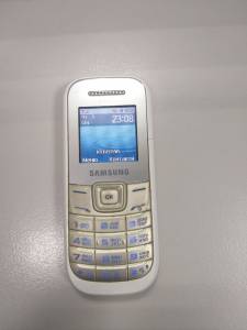 01-200101712: Samsung e1200i