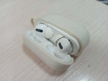 01-200141950: Apple airpods pro