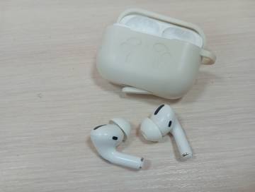 01-200141950: Apple airpods pro