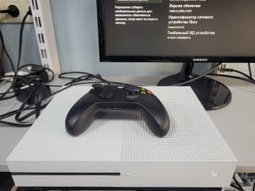 01-200155041: Xbox360 one s 2000gb