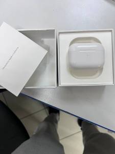 01-200090726: Apple airpods pro 2nd generation