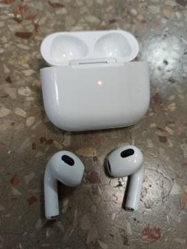 01-200218859: Apple airpods 3rd generation