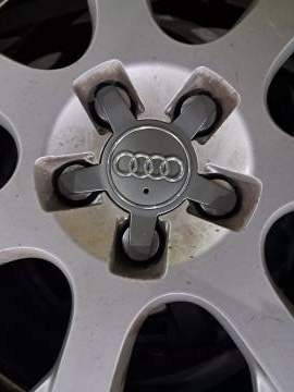 01-200268107: Audi q5 r17 5x112/66.5