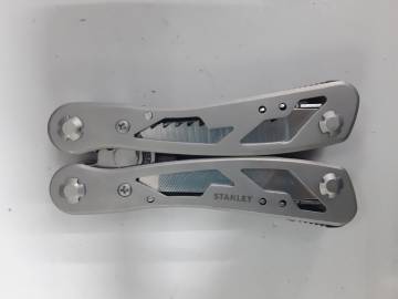 01-200268583: Stanley multitool