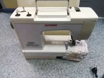 01-200100817: Janome 419s
