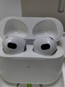 01-200170845: Apple airpods 3rd generation
