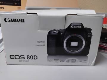 01-200167232: Canon eos 80d body