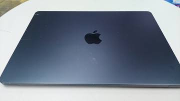 01-200200210: Apple macbook air 13,6&#34; m2 2022