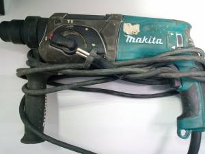 01-200214513: Makita hr2470