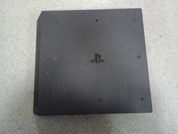 01-200294033: Sony playstation 4 pro 1tb