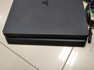 01-200304403: Sony playstation 4 slim 500gb