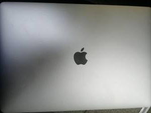 01-200132777: Apple macbook pro 15&#34; 2018