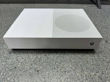 01-200212319: Microsoft xbox one x 500gb