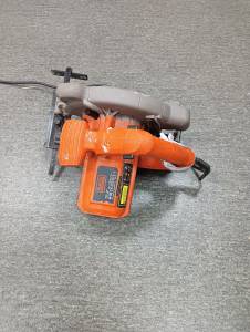 01-200124789: Black Decker cs1250l