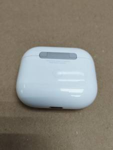 01-200223351: Apple airpods 3rd generation