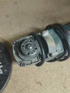 01-200244335: Makita ga9020s