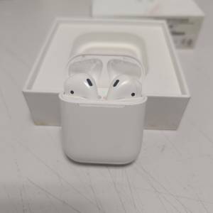 01-200276401: Apple airpods 2nd generation with charging case