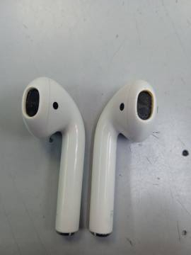01-19340254: Apple airpods with charging case