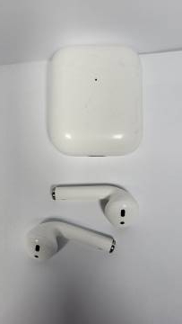 01-200036978: Apple airpods with wireless charging case