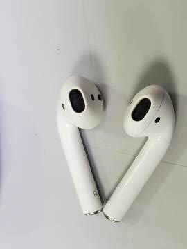 01-200113185: Apple airpods 2nd generation with charging case