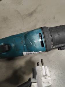 01-200205311: Makita hr2470